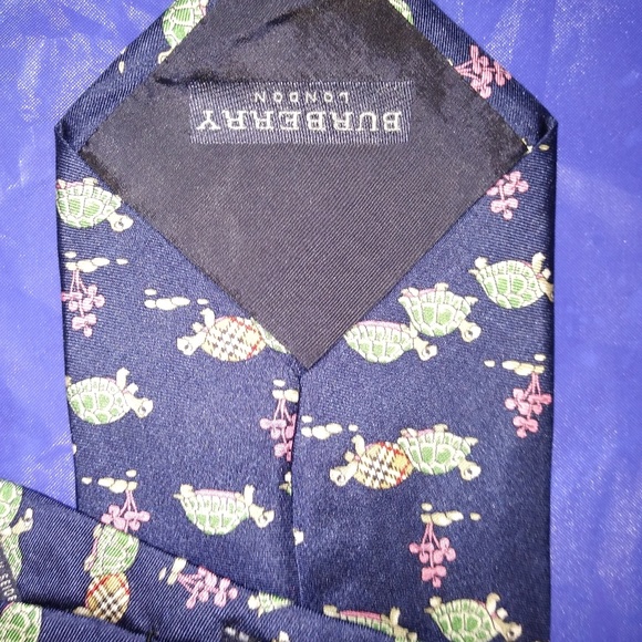 Silk Tie - Picture 7 of 8